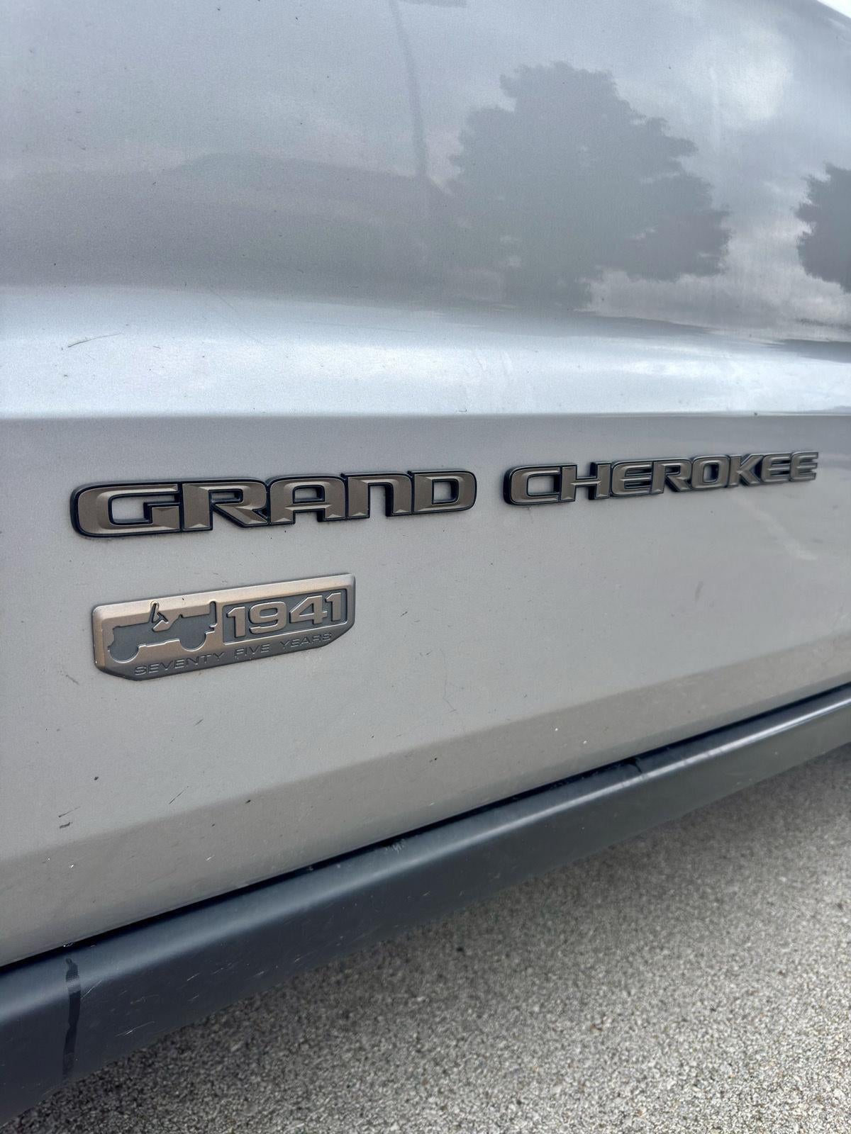 2017 Jeep Grand Cherokee 75th Anniversary Edition