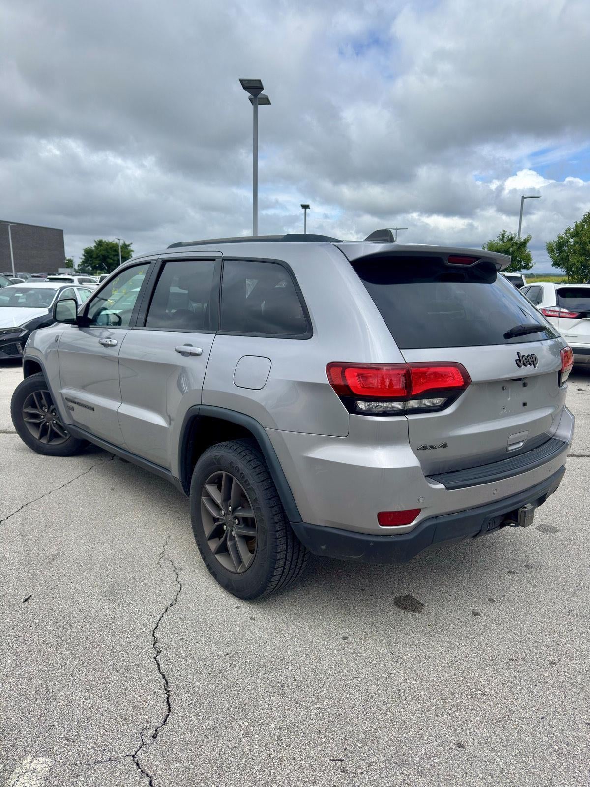 2017 Jeep Grand Cherokee 75th Anniversary Edition