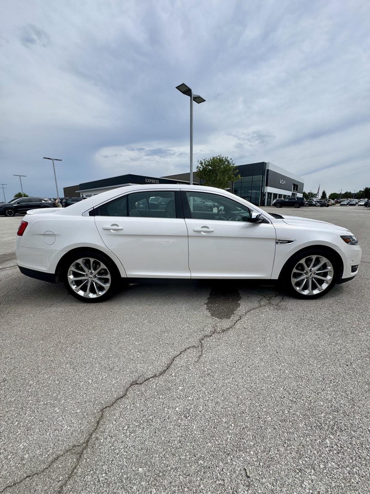 2016 Ford Taurus LIMITED