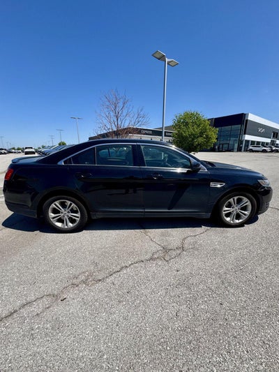 2018 Ford Taurus SEL
