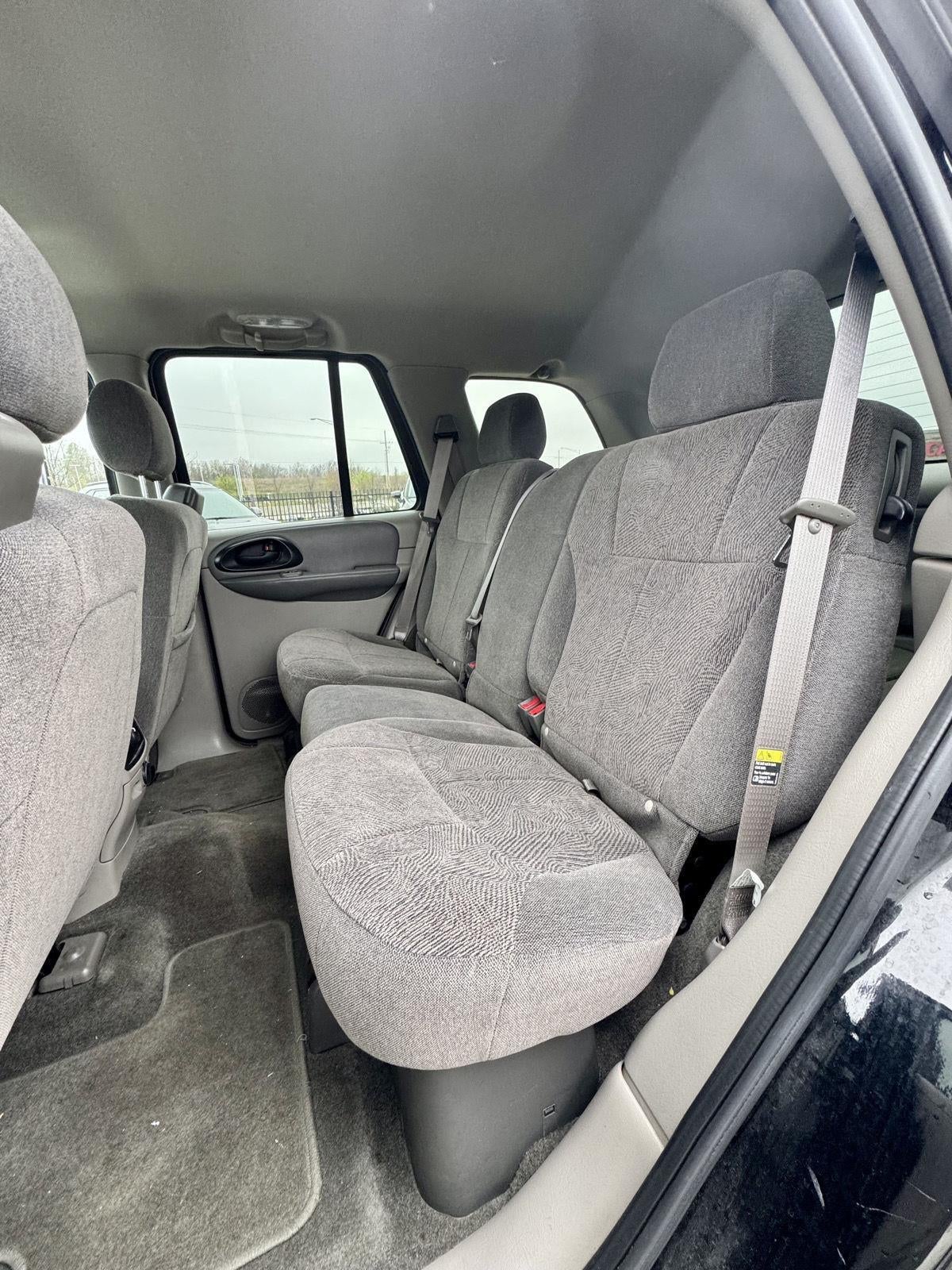 2004 Chevrolet TrailBlazer LS