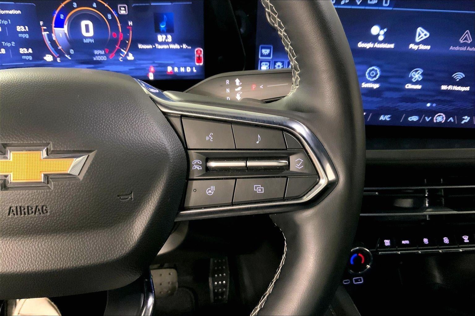 2024 Chevrolet Traverse FWD LT