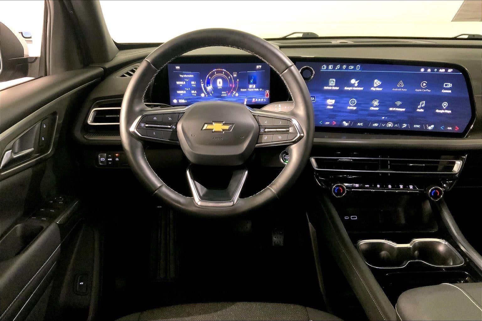 2024 Chevrolet Traverse FWD LT