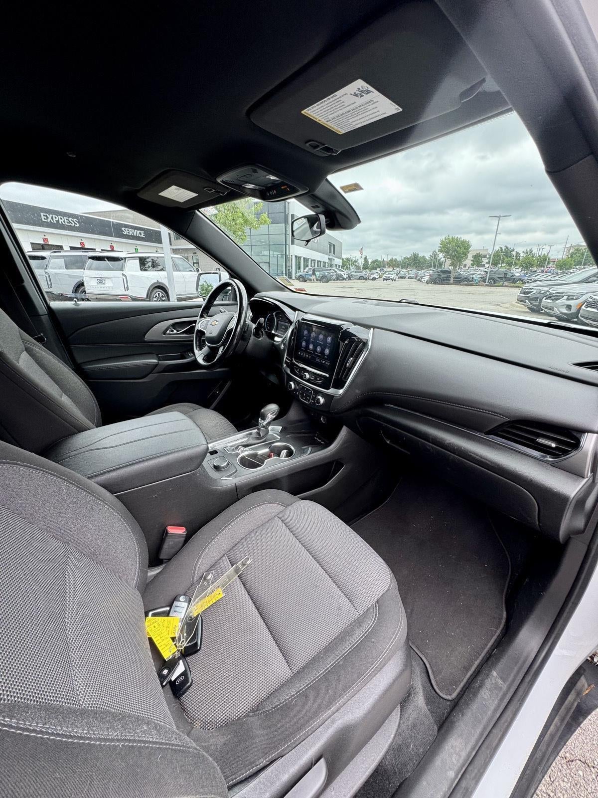 2022 Chevrolet TRAVERSE LT CLOTH