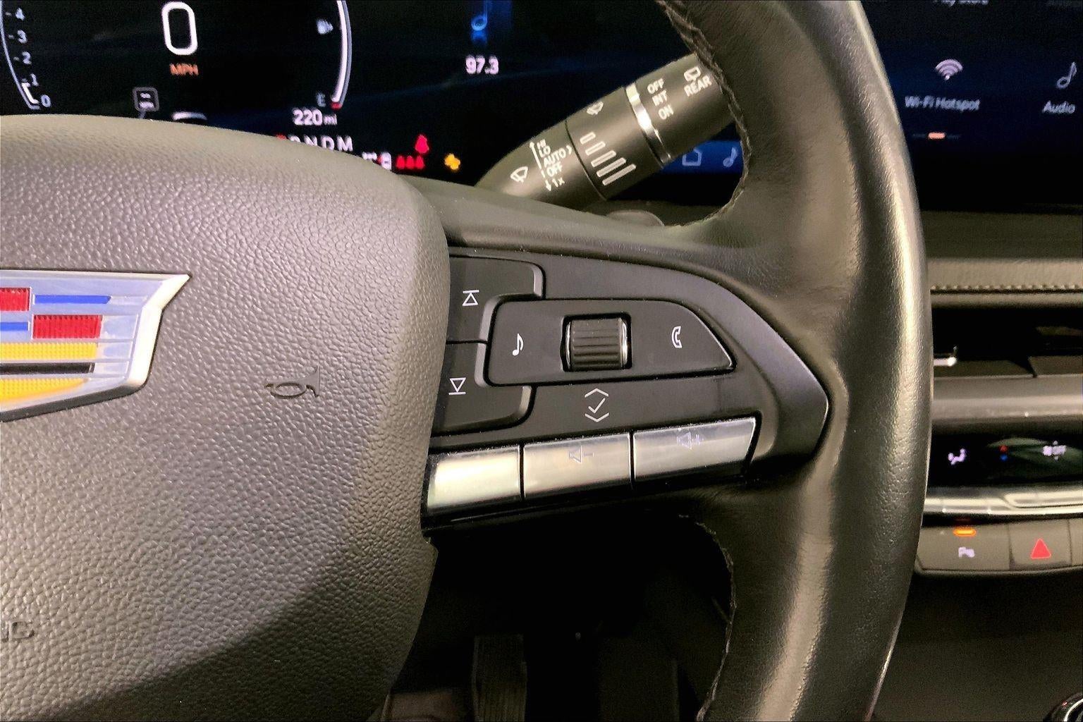 2024 Cadillac XT4 AWD Premium Luxury