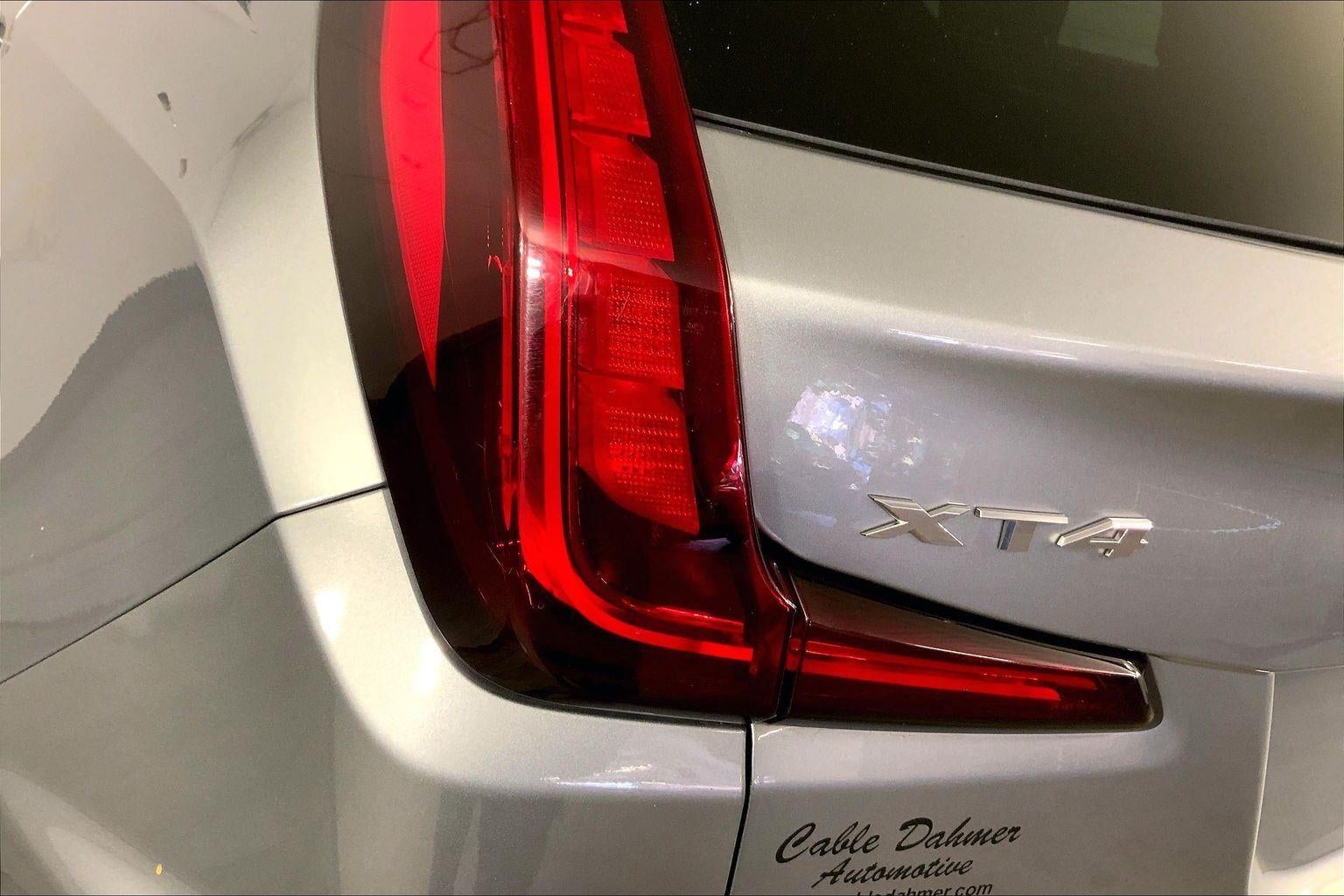 2024 Cadillac XT4 AWD Premium Luxury