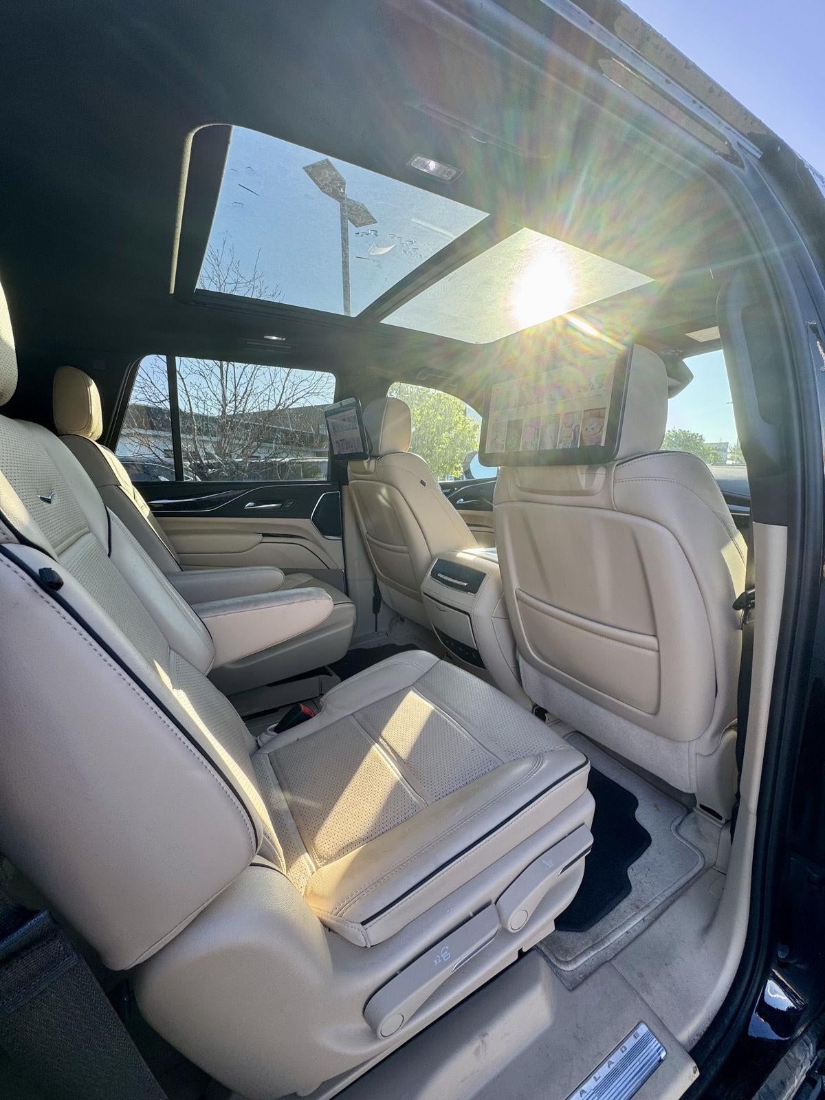 2023 Cadillac Escalade 4WD Premium Luxury