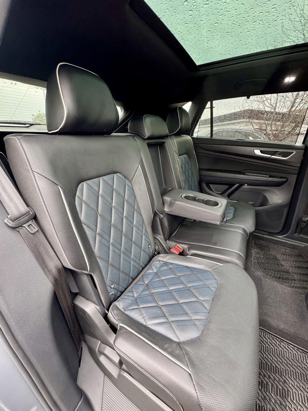 2024 Volkswagen Atlas Cross Sport 2.0T SEL Premium R-Line