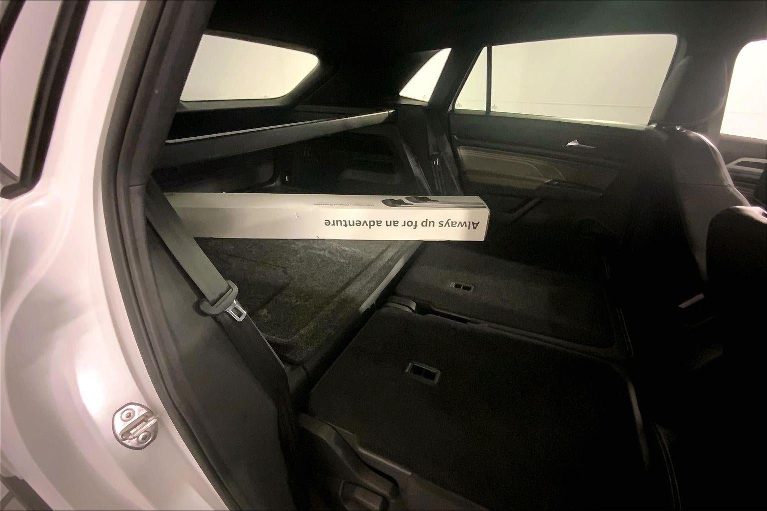 2023 Volkswagen Atlas Cross Sport 3.6L V6 SEL R-Line Black