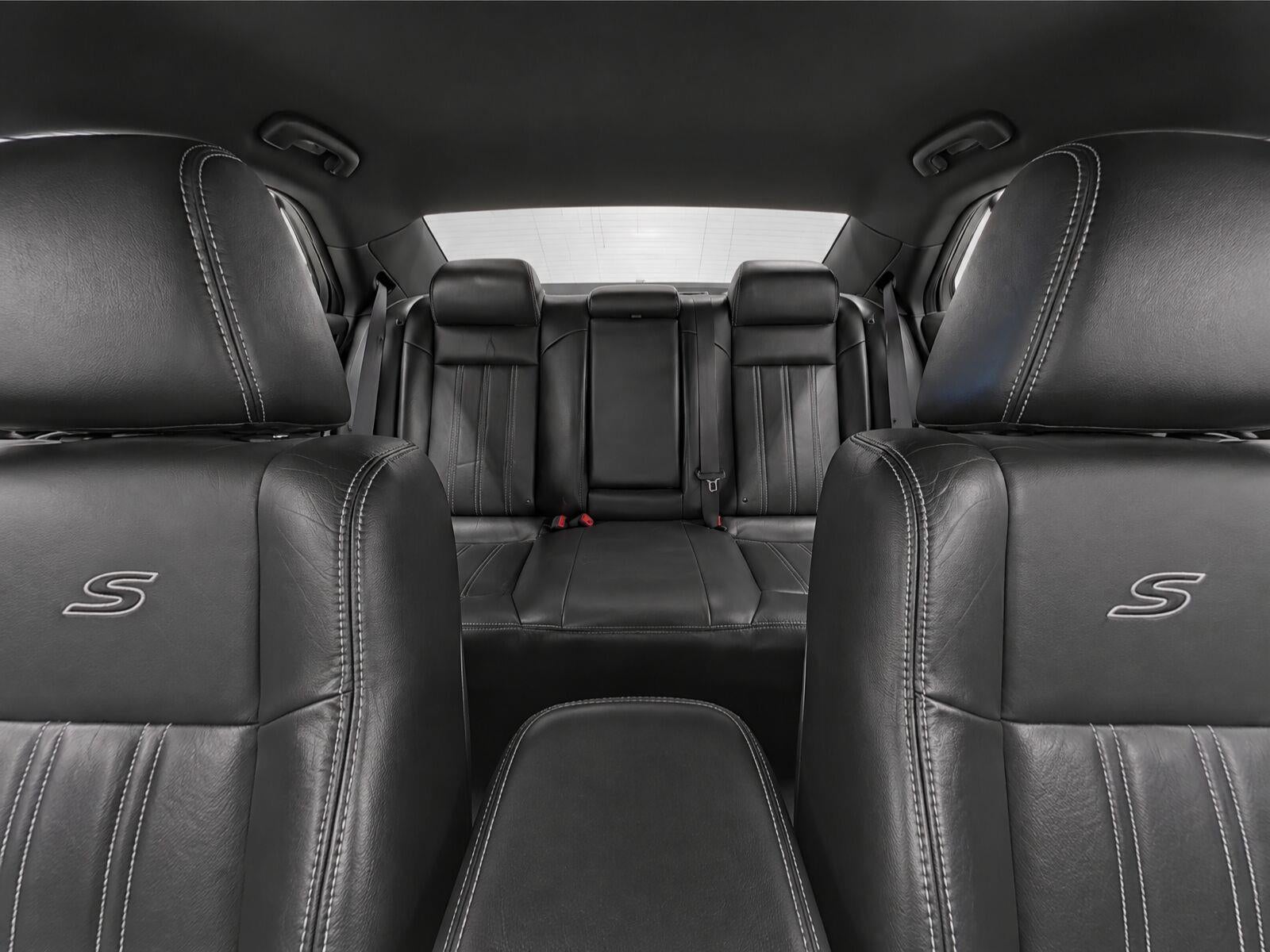 2019 Chrysler 300 300S