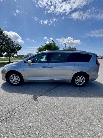 2020 Chrysler Pacifica Touring L
