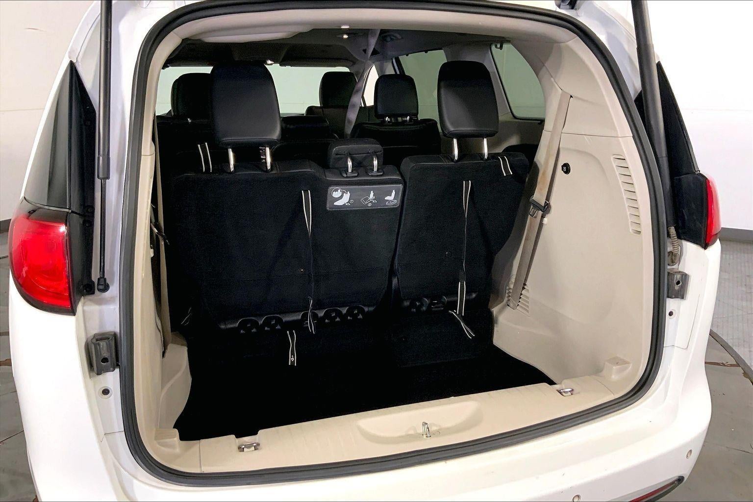 2018 Chrysler Pacifica Touring L