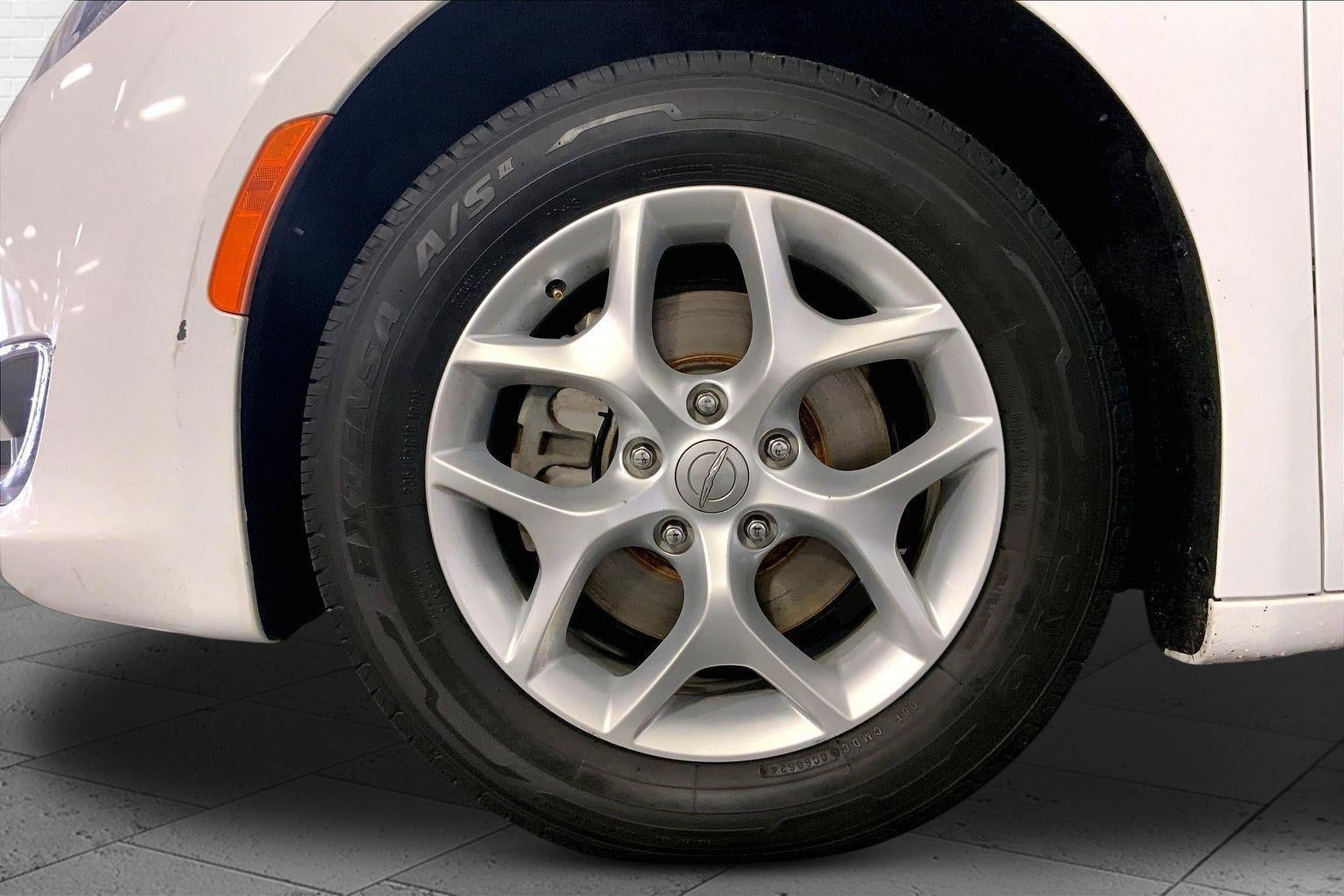 2018 Chrysler Pacifica Touring L