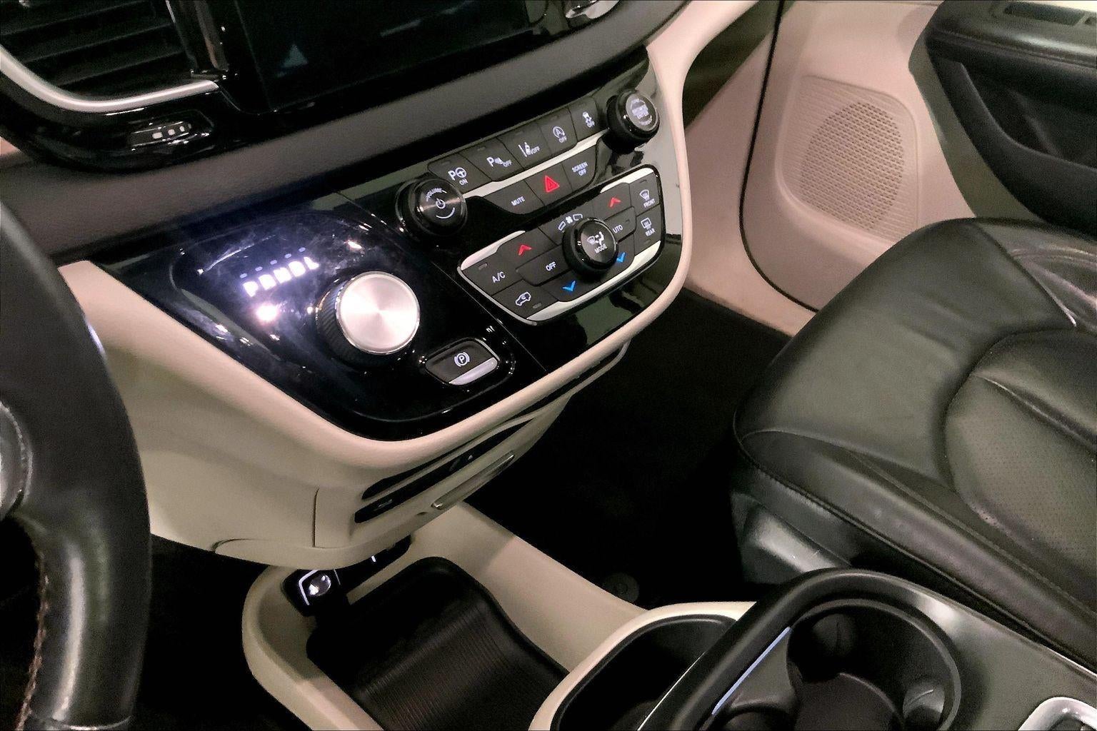 2018 Chrysler Pacifica Touring L Plus
