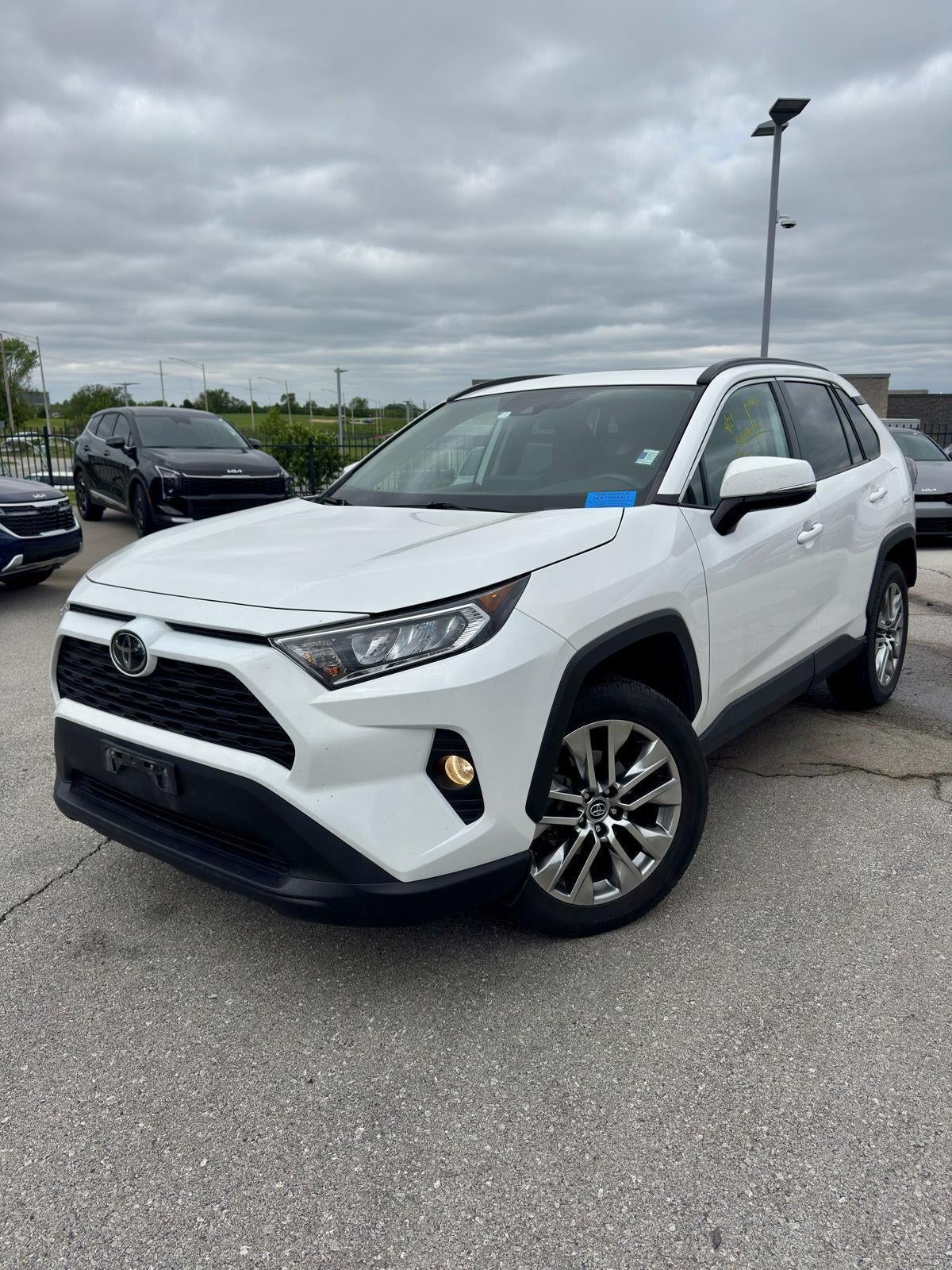 2019 Toyota RAV4 XLE Premium