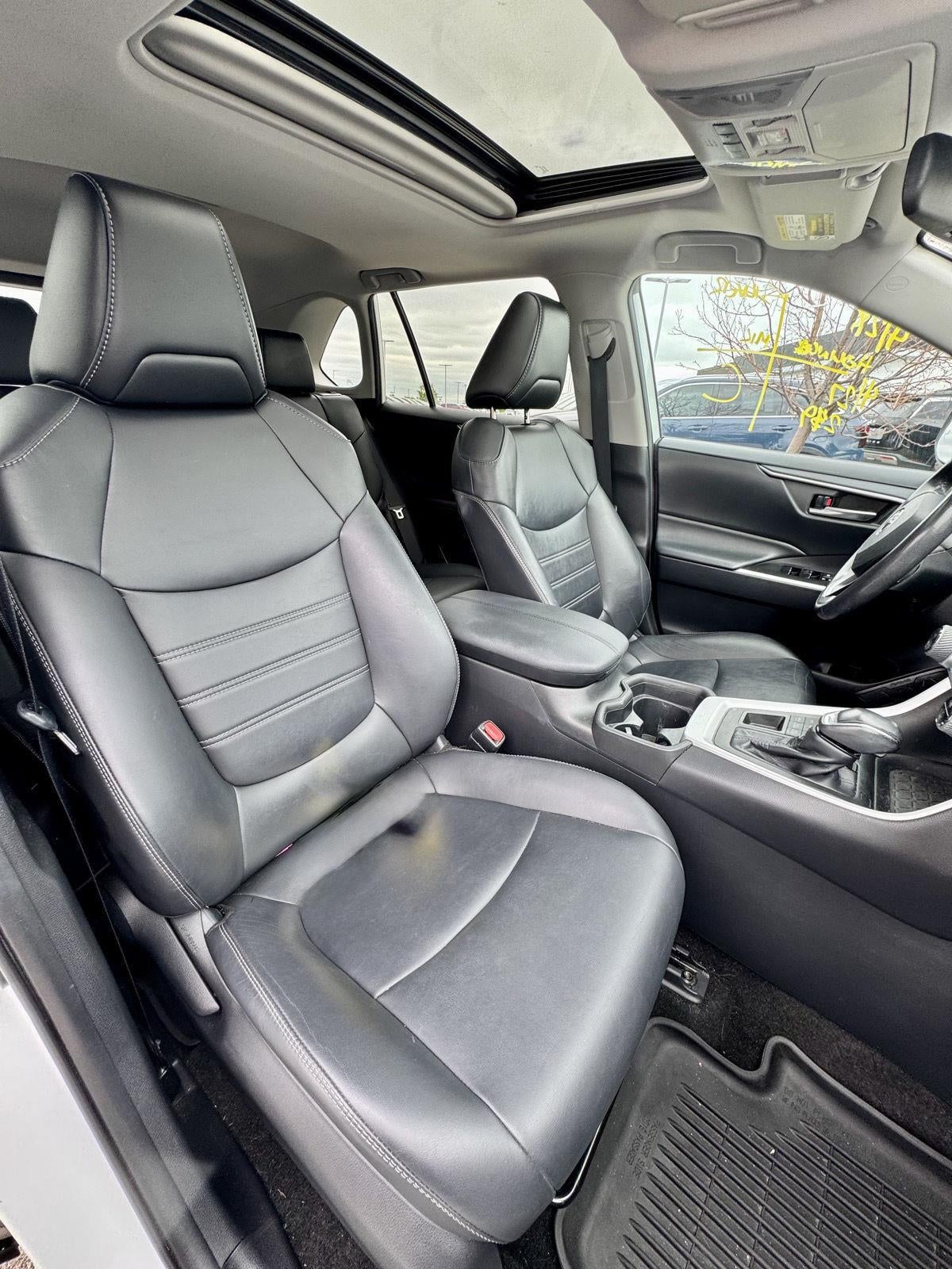 2019 Toyota RAV4 XLE Premium
