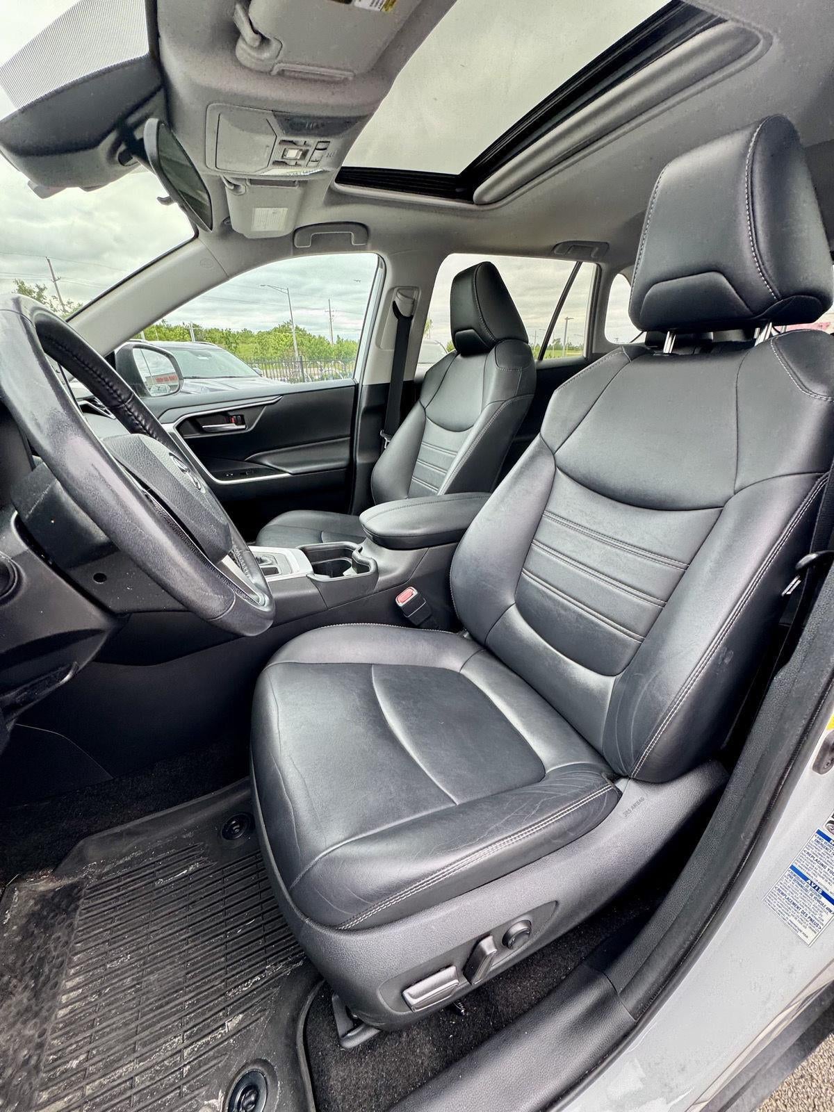 2019 Toyota RAV4 XLE Premium