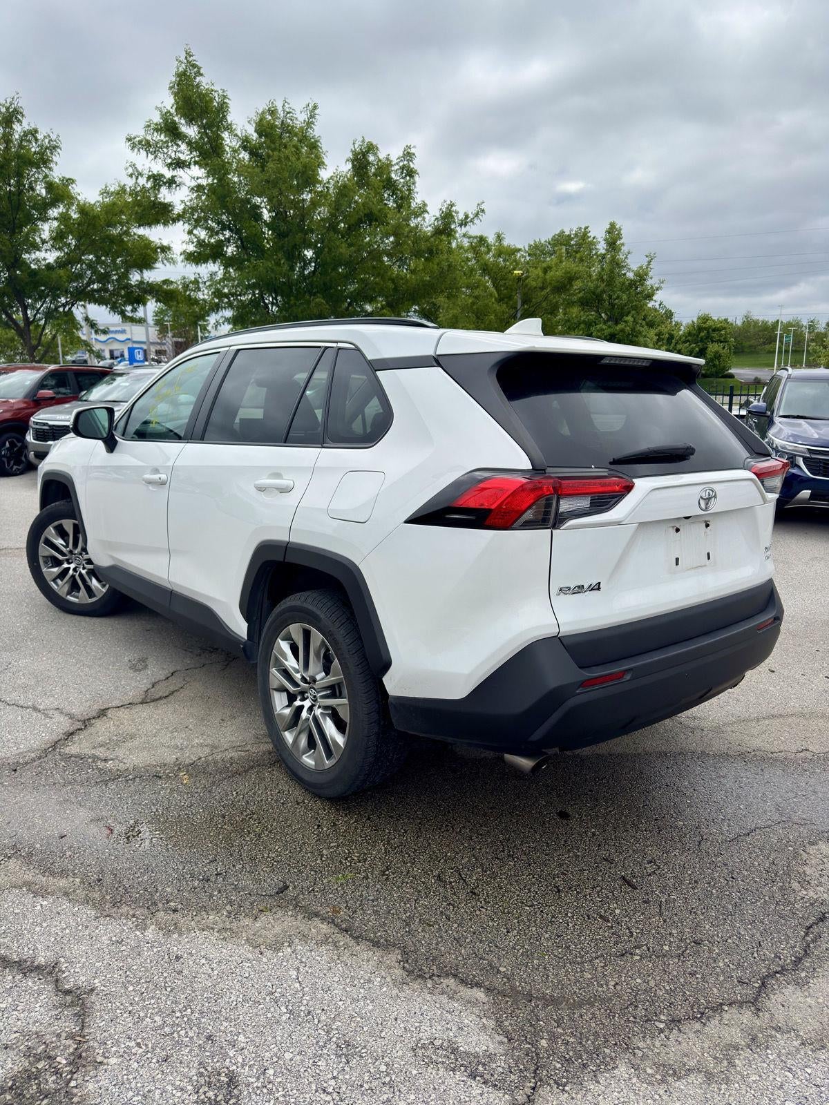 2019 Toyota RAV4 XLE Premium