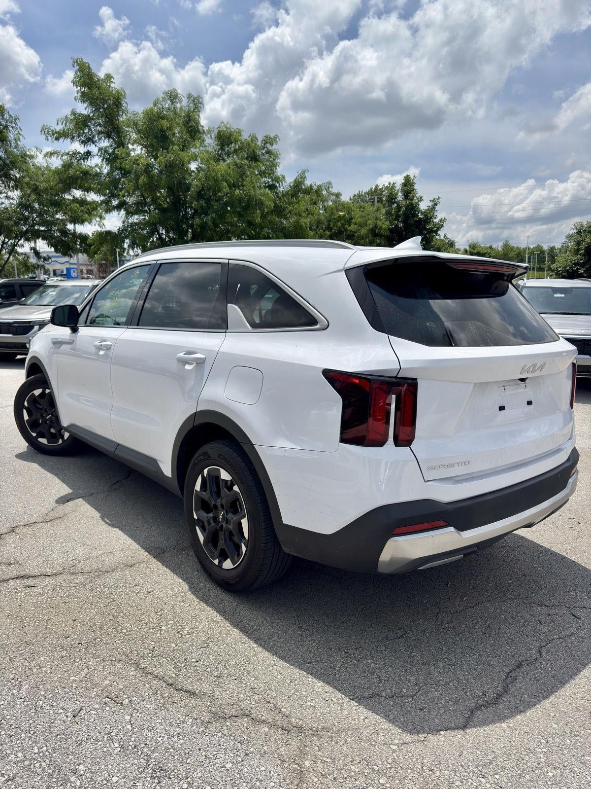 2024 Kia Sorento S