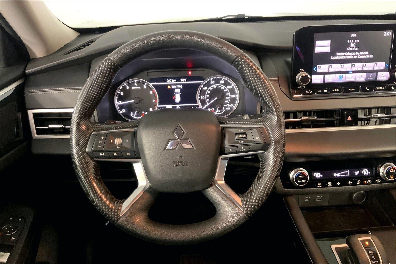 2022 Mitsubishi OUTLANDER ES
