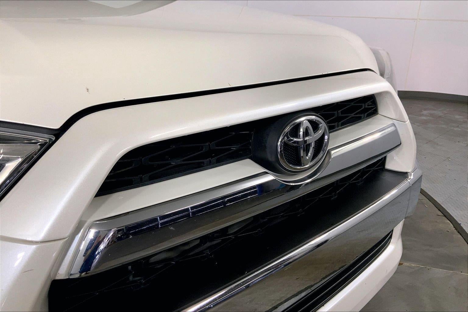 2018 TOYOTA TRUCK 4RUNNER LIMITED