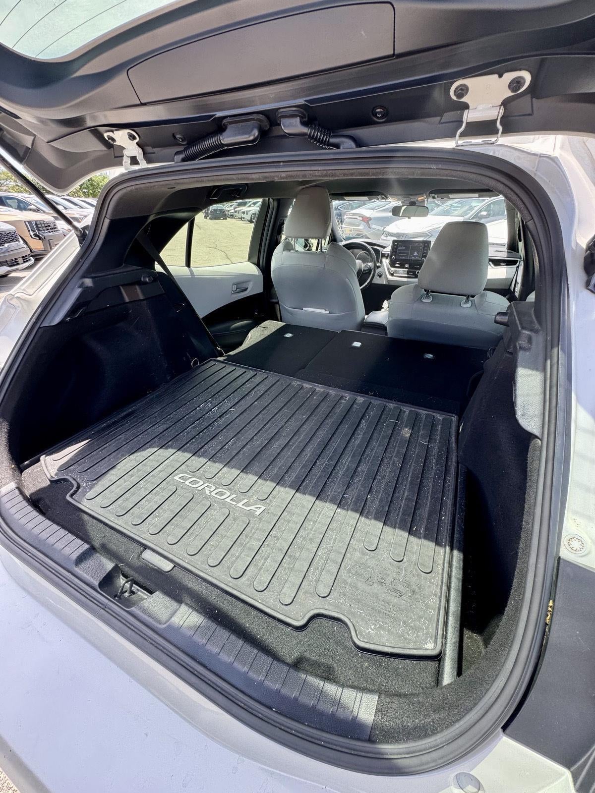 2020 Toyota COROLLA HATCHBA SE