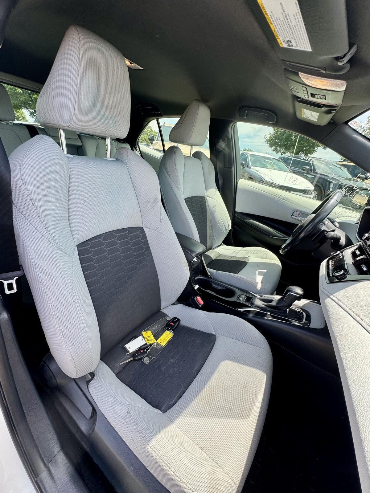 2020 Toyota COROLLA HATCHBA SE