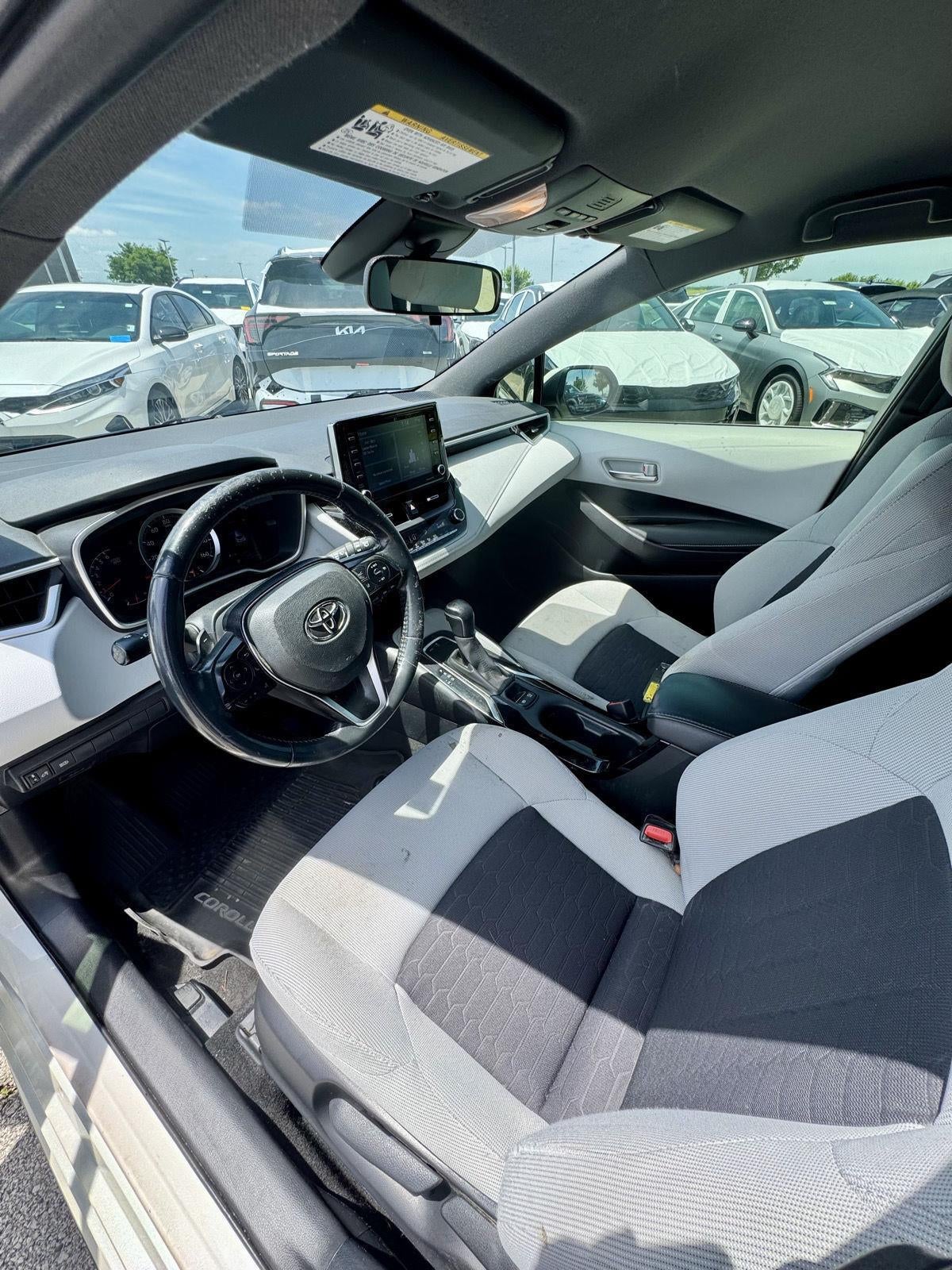 2020 Toyota COROLLA HATCHBA SE