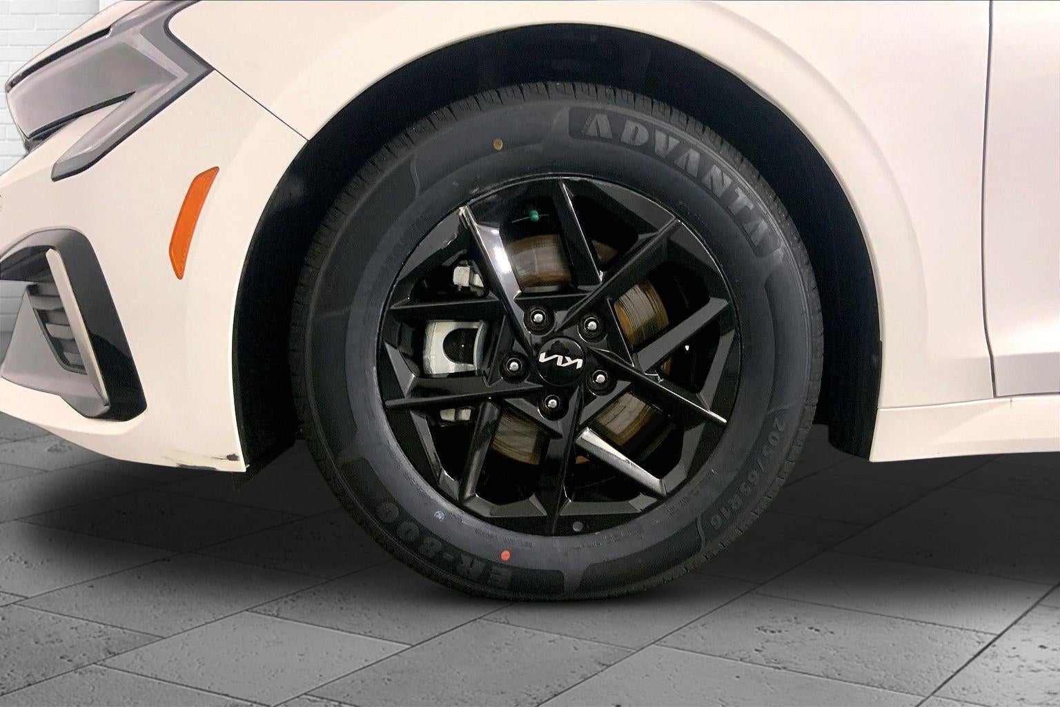 2025 Kia K5 LXS