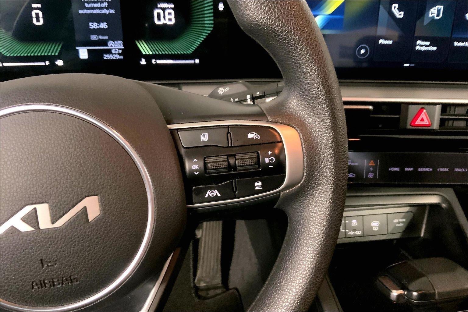 2025 Kia K5 LXS