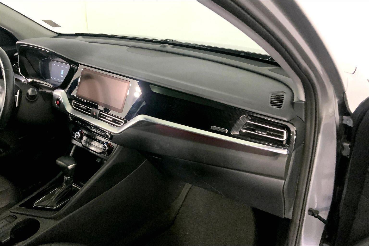 2022 Kia Niro Touring SE