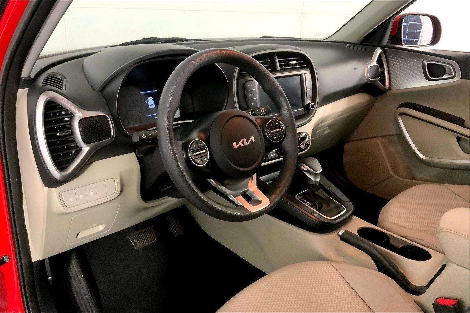 2024 Kia Soul LX
