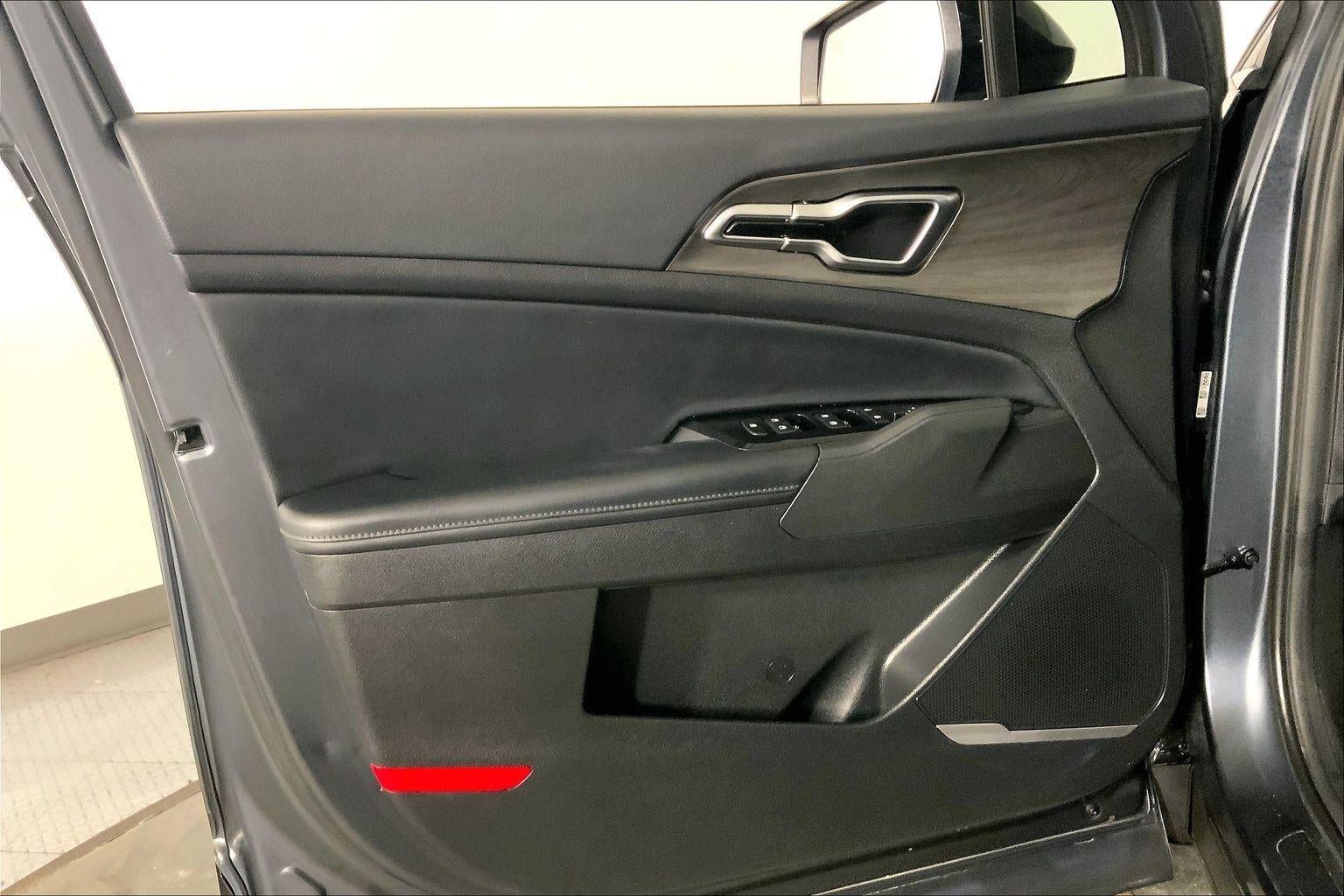 2025 Kia Sportage Plug-In Hybrid X-Line