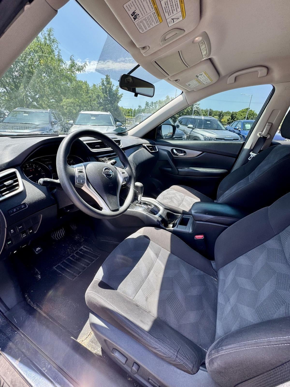 2016 Nissan Rogue SV
