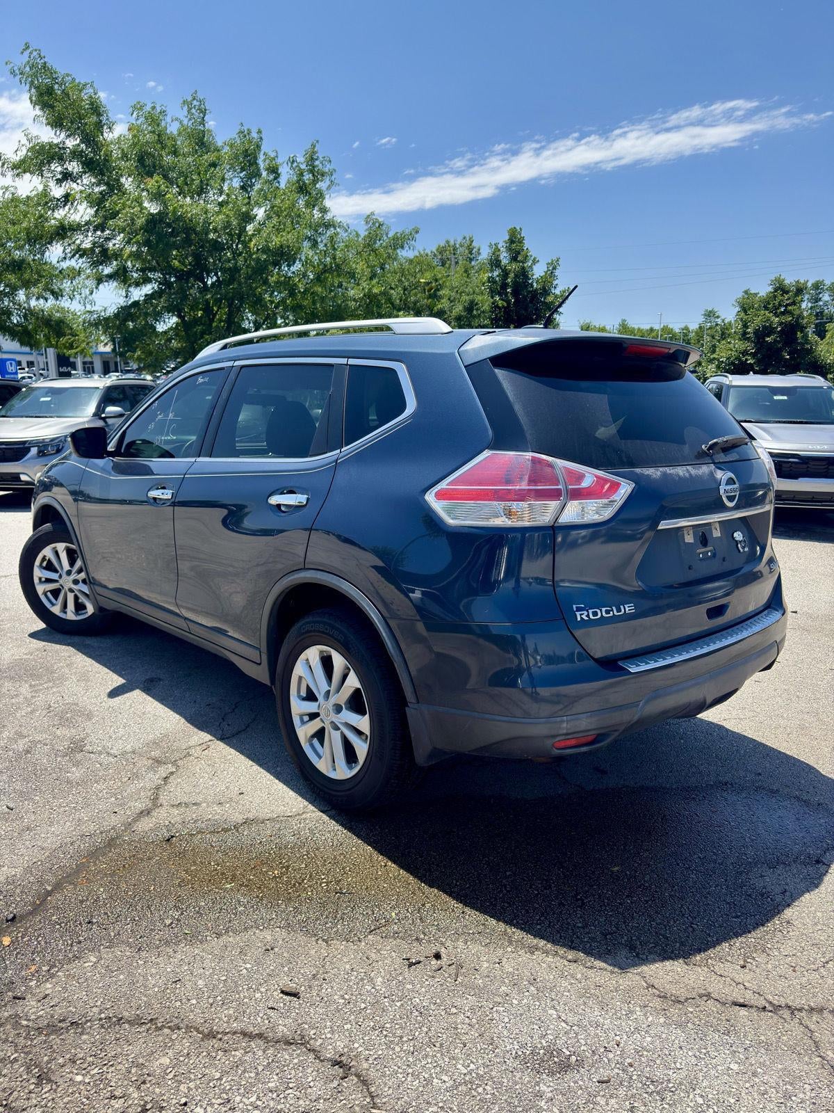 2016 Nissan Rogue SV