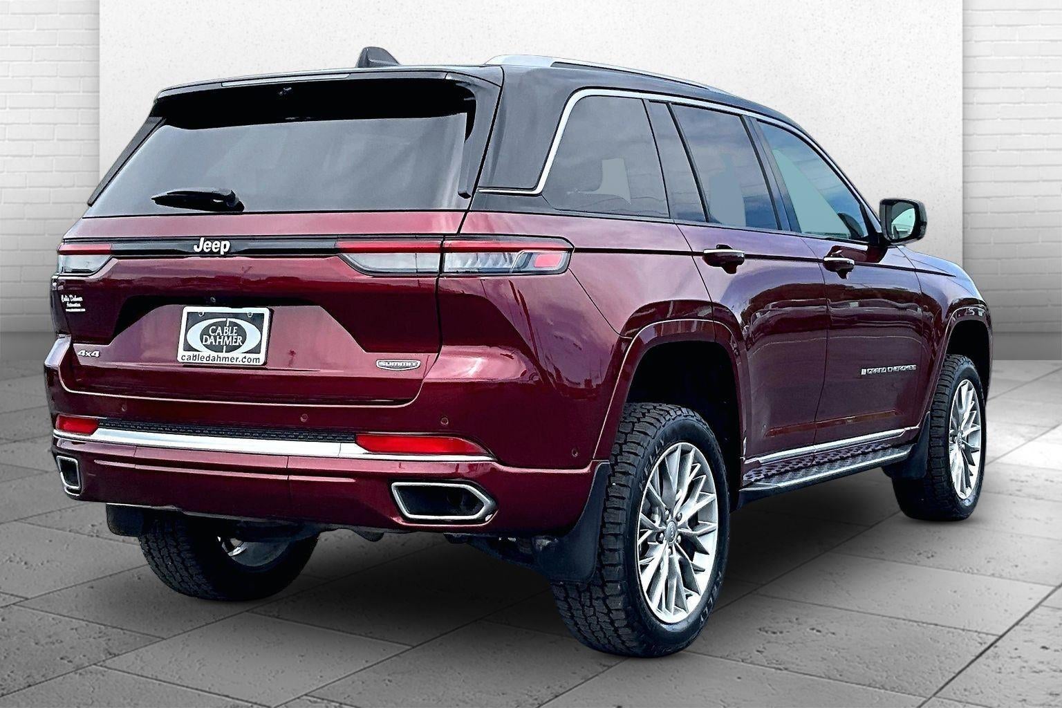 2023 Jeep Grand Cherokee Summit