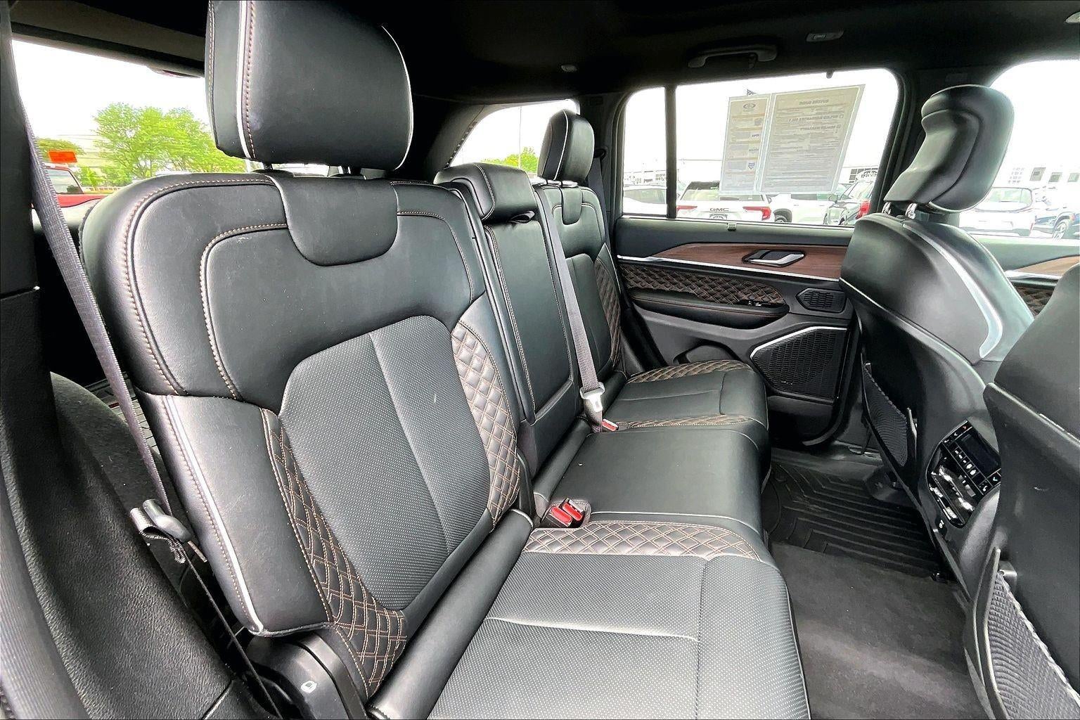 2023 Jeep Grand Cherokee Summit