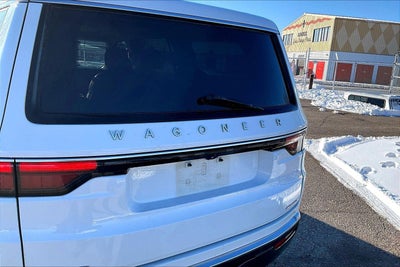 2022 Jeep Wagoneer Series III