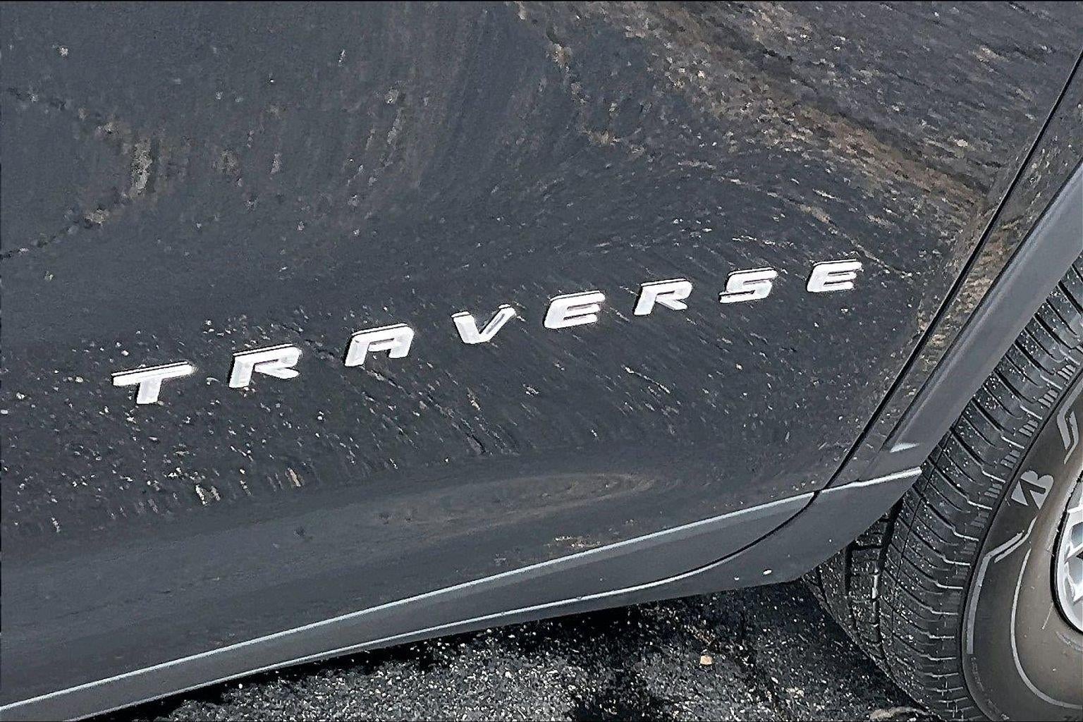 2025 Chevrolet Traverse LT