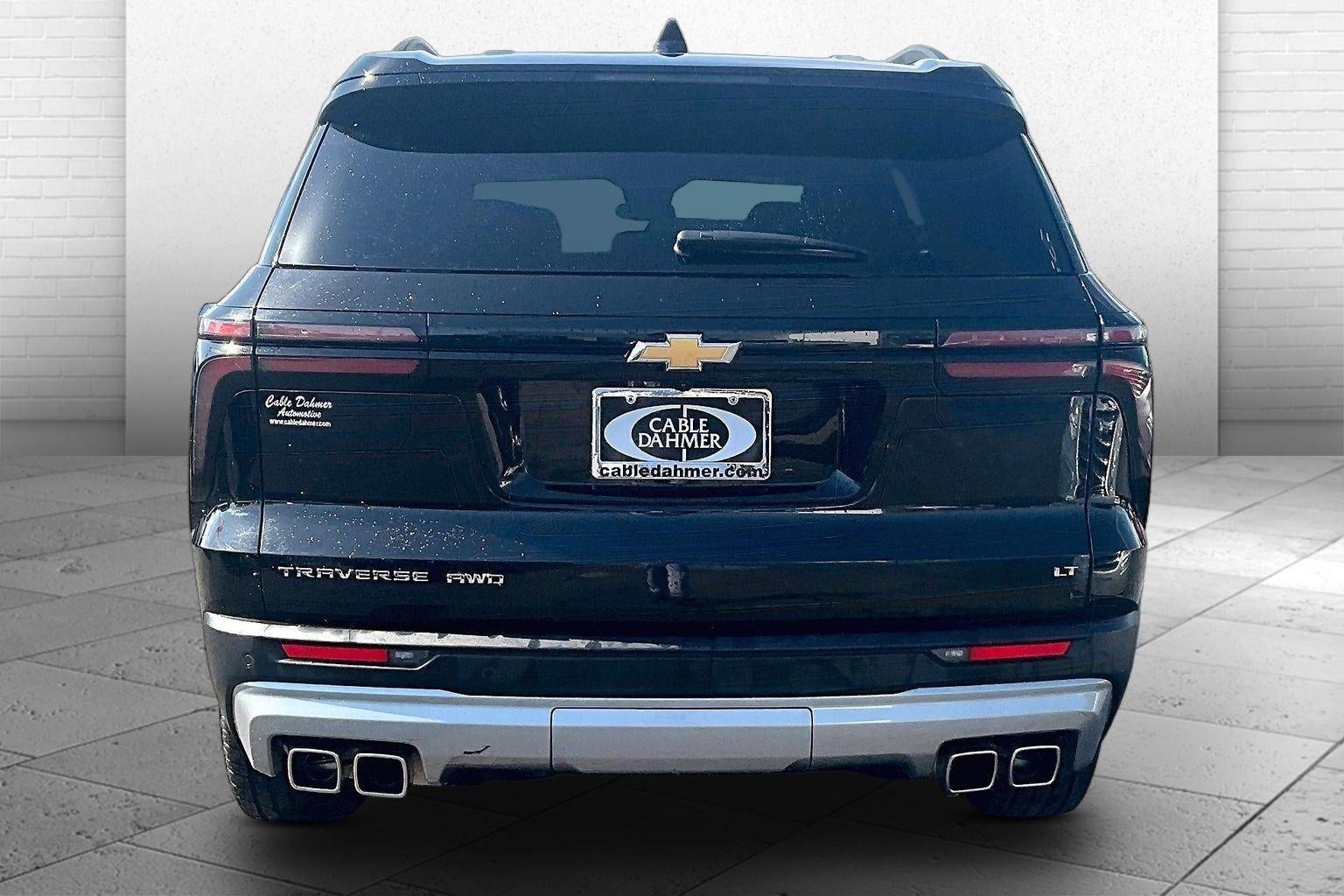 2024 Chevrolet Traverse LT