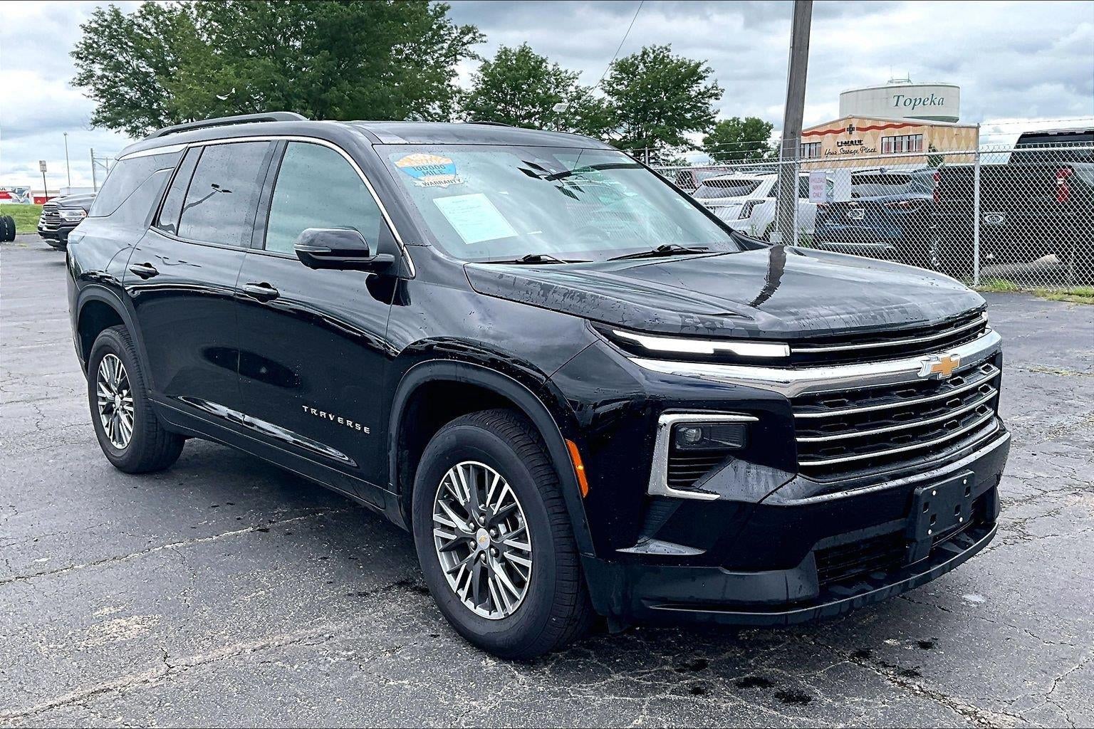 2024 Chevrolet Traverse LT