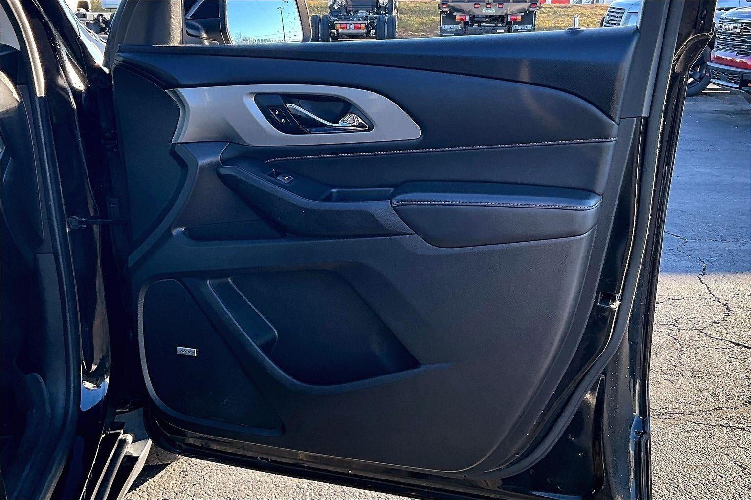 2021 Chevrolet Traverse LT Leather