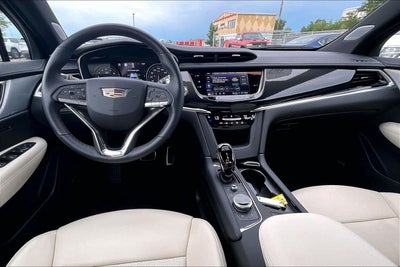 2025 Cadillac XT6 Sport