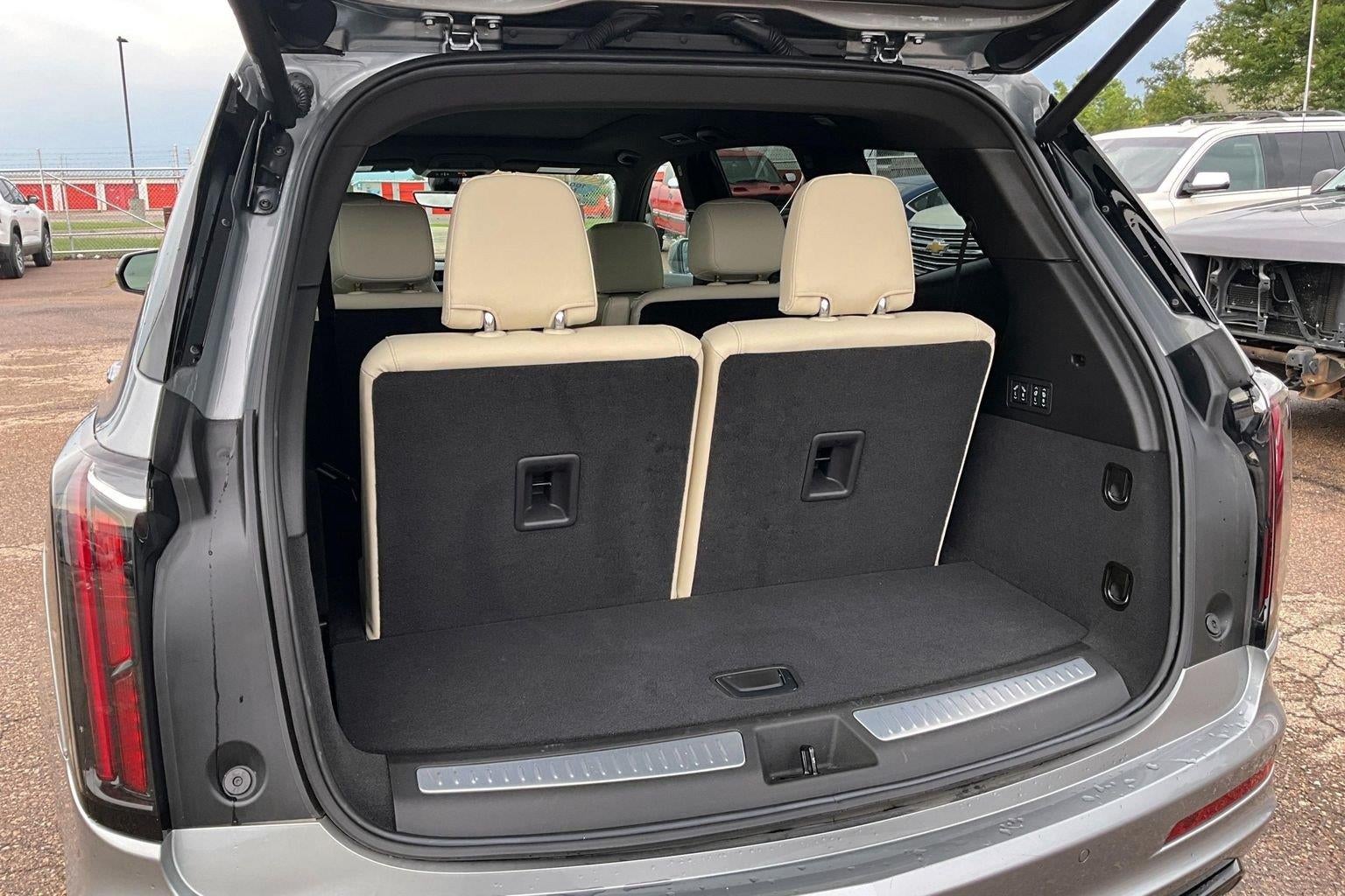 2025 Cadillac XT6 Sport