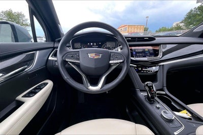 2025 Cadillac XT6 Sport