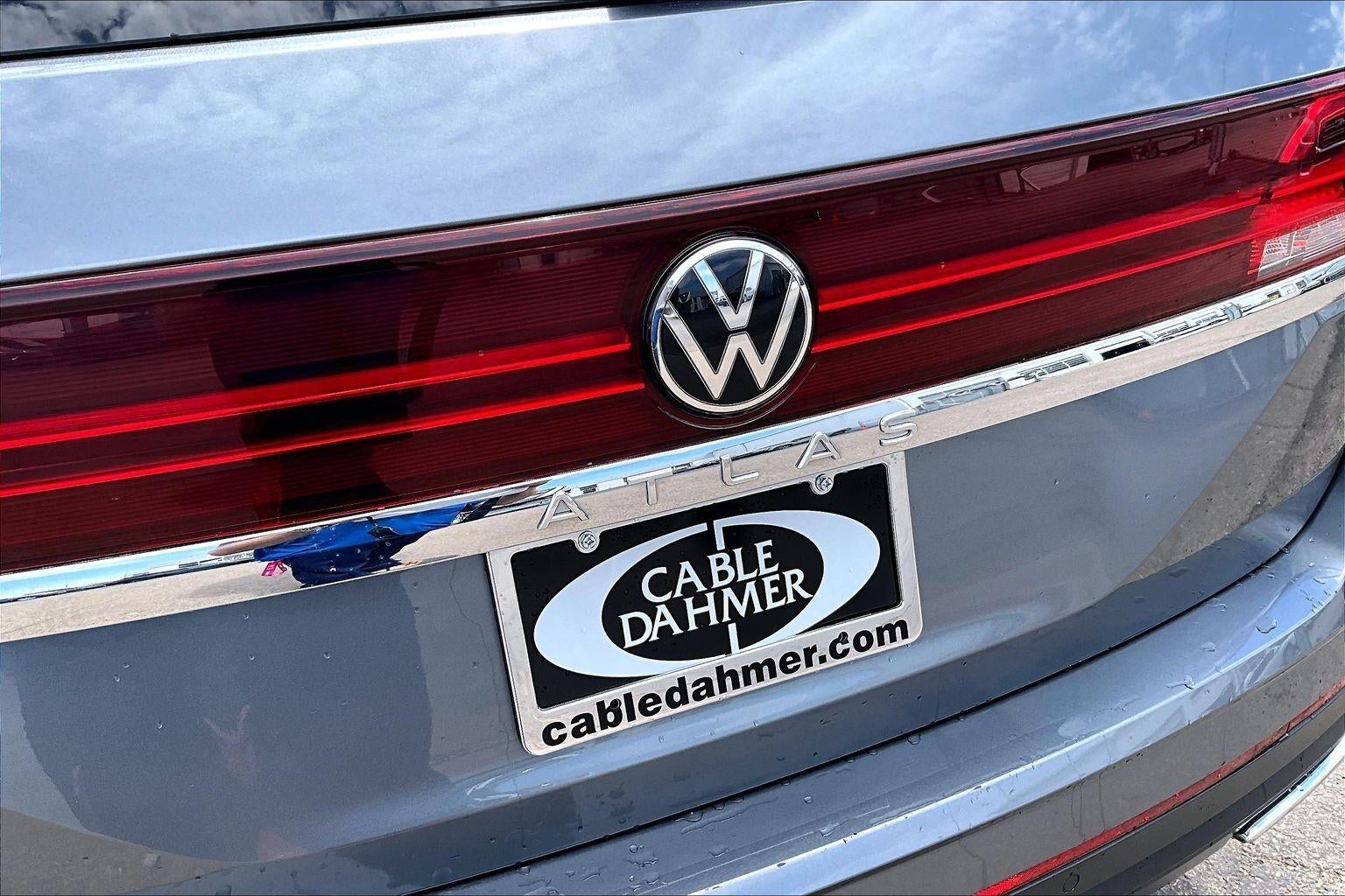 2025 Volkswagen Atlas 2.0T SE w/Technology