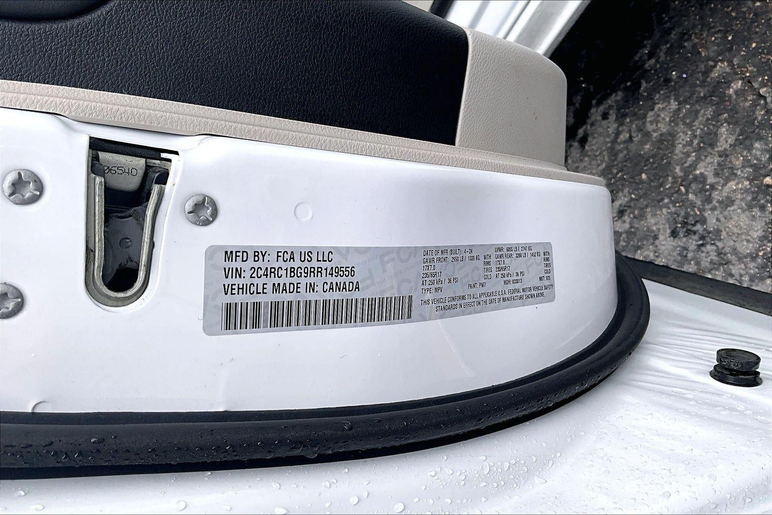 2024 Chrysler Pacifica Touring L