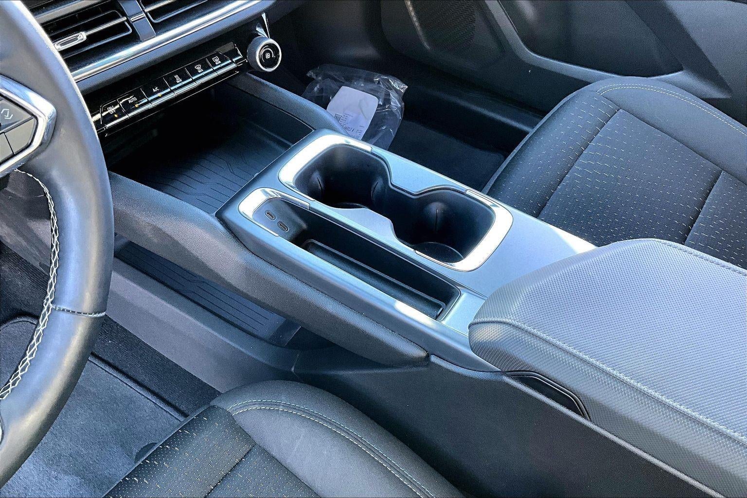 2025 Chevrolet Equinox EV LT