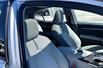 2021 Toyota Camry Hybrid XLE