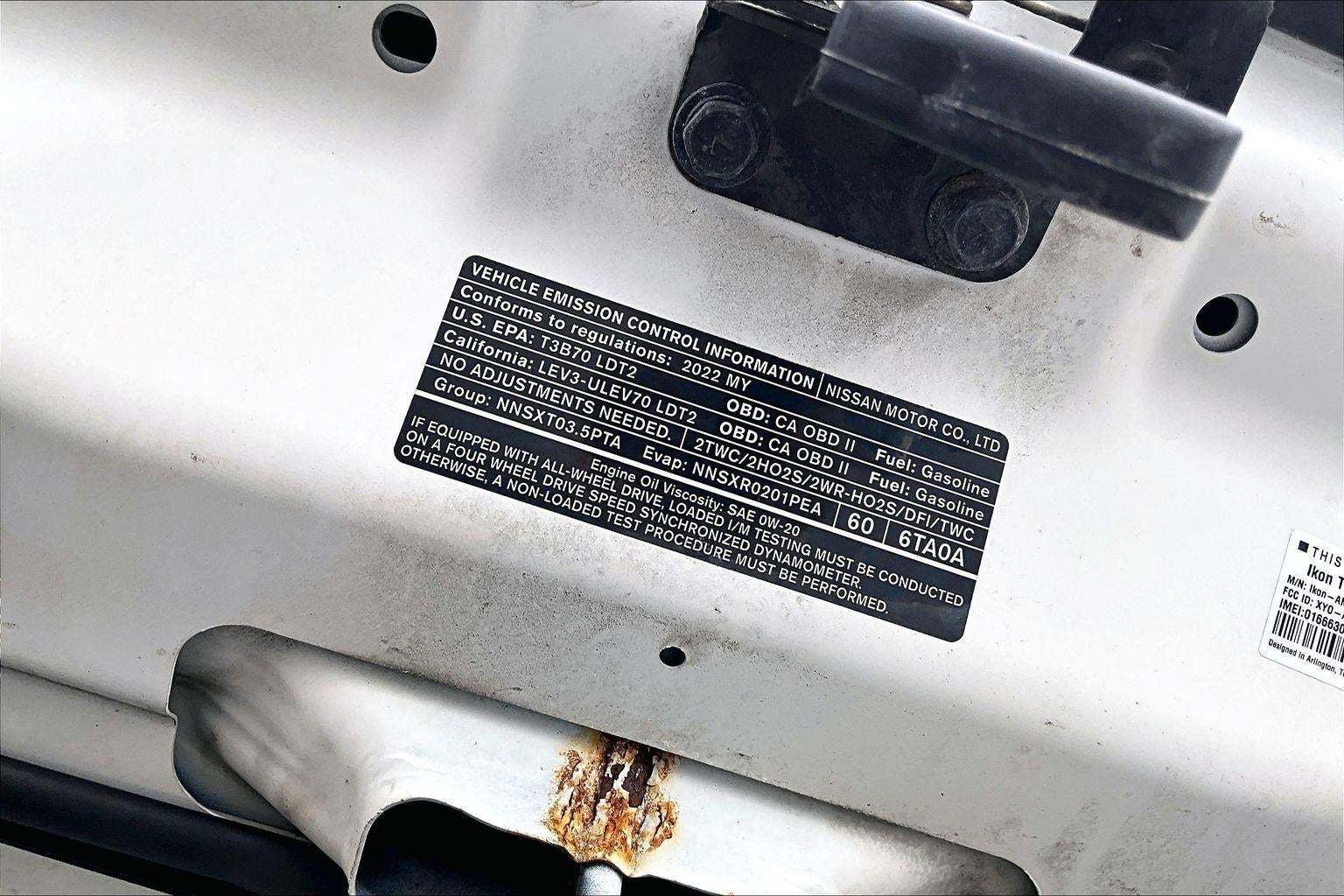 2022 Nissan Pathfinder SL